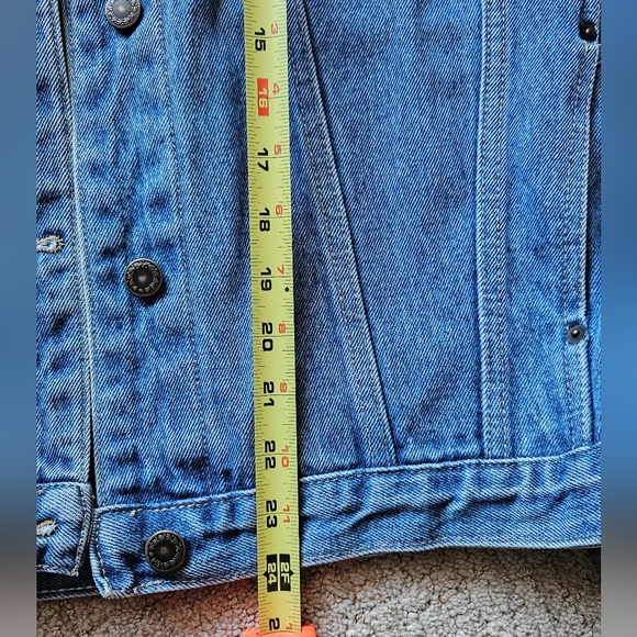 Vintage Jean Jacket - Picture 7 of 9